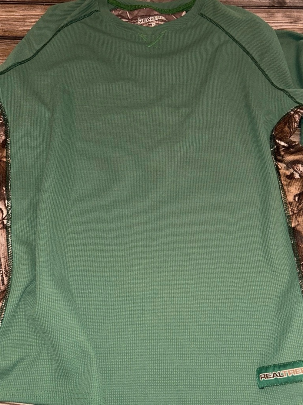 Realtree Men's Forest Green Thermal Waffle Shirt with Camouflage Trim